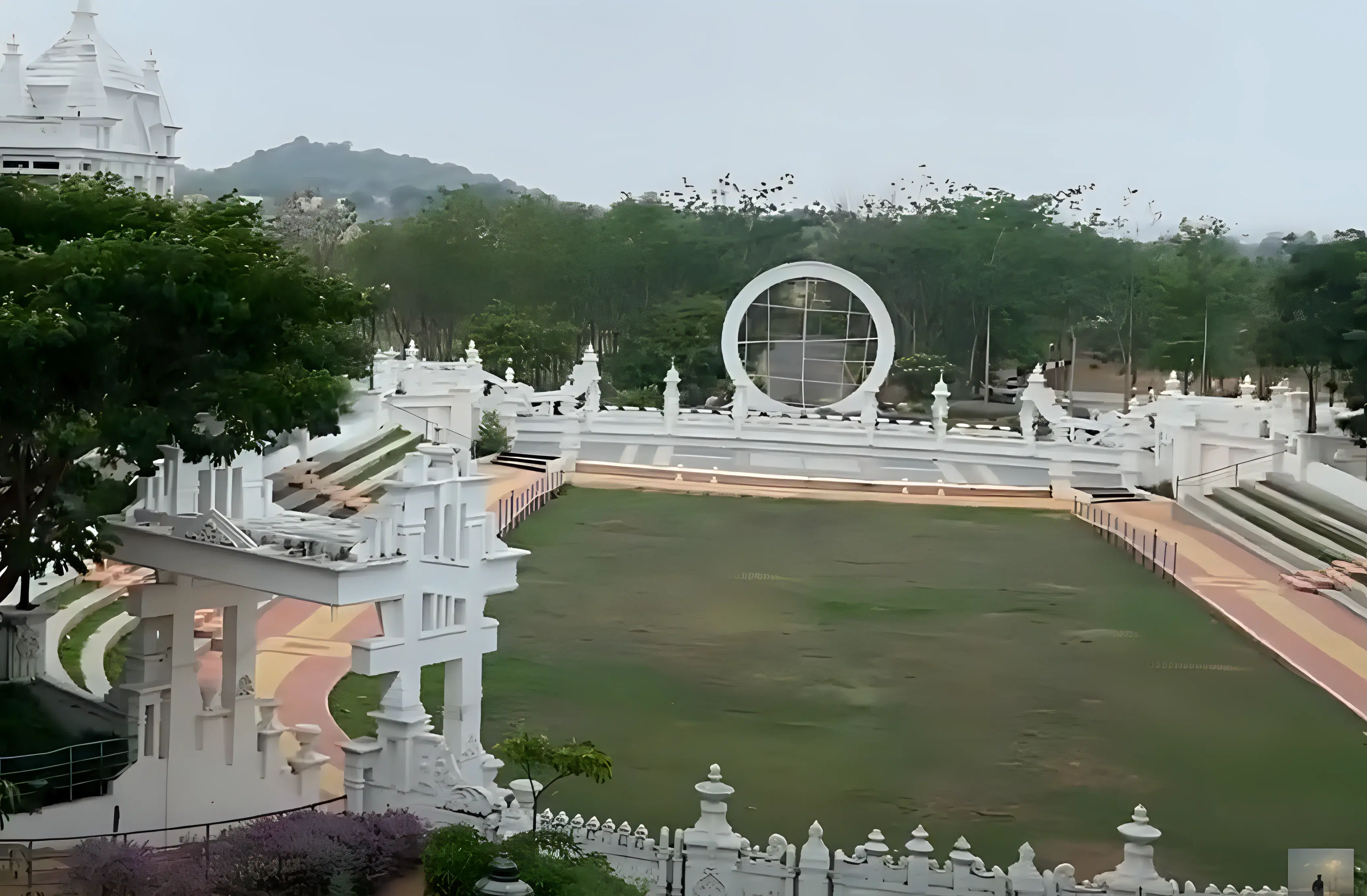 AVNIET campus photo 2